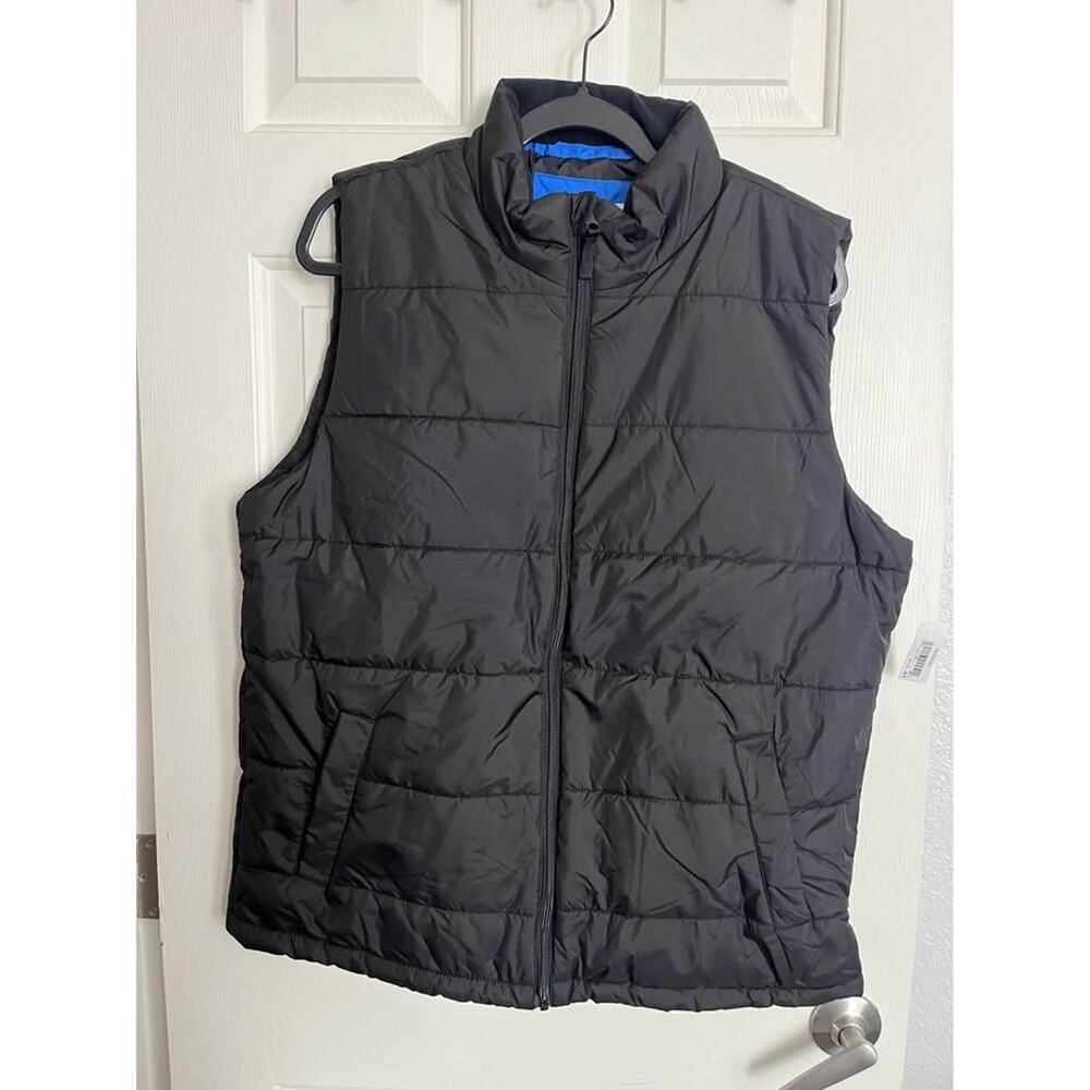New Men’s Puffer Vest Size Large